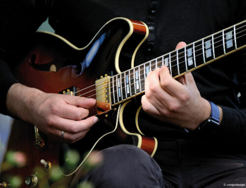 Von der E-Gitarre bis zum Syntheziser: Geklebte Harmonien und Klänge